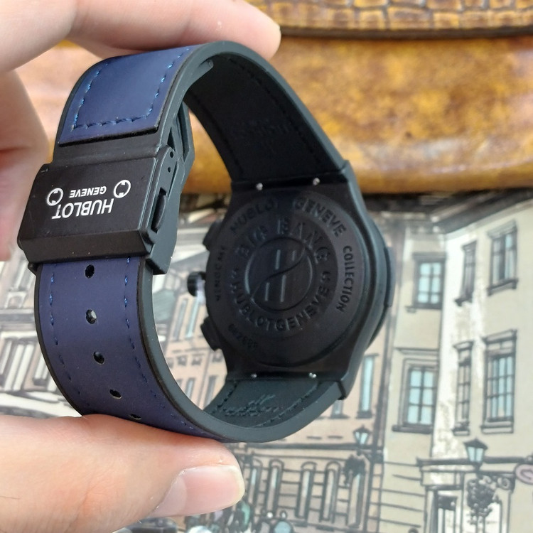 ساعت مچی عقربه ای آنالوگ برند HUBLOT تک موتور تاریخ شمار دار بند چرم قفل فیکسر پروانه ای