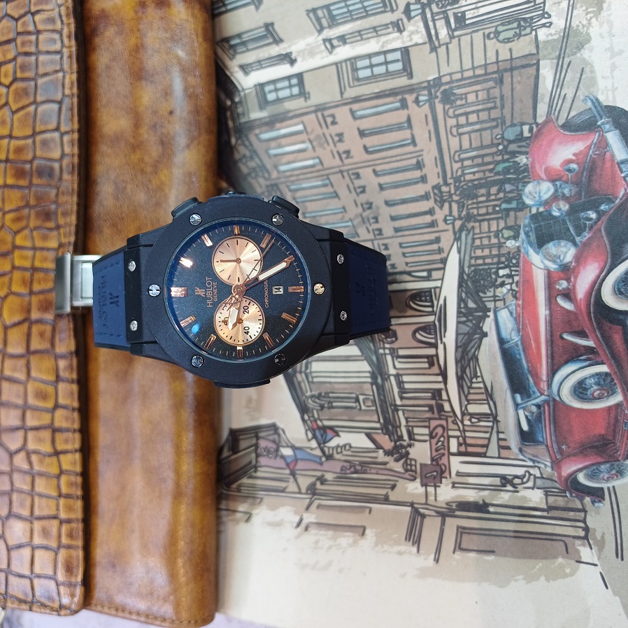 ساعت مچی عقربه ای آنالوگ برند HUBLOT تک موتور تاریخ شمار بند چرم قفل فیکسر پروانه ای