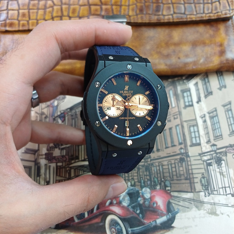 ساعت مچی عقربه ای آنالوگ برند HUBLOT تک موتور تاریخ شمار دار بند چرم قفل فیکسر پروانه ای