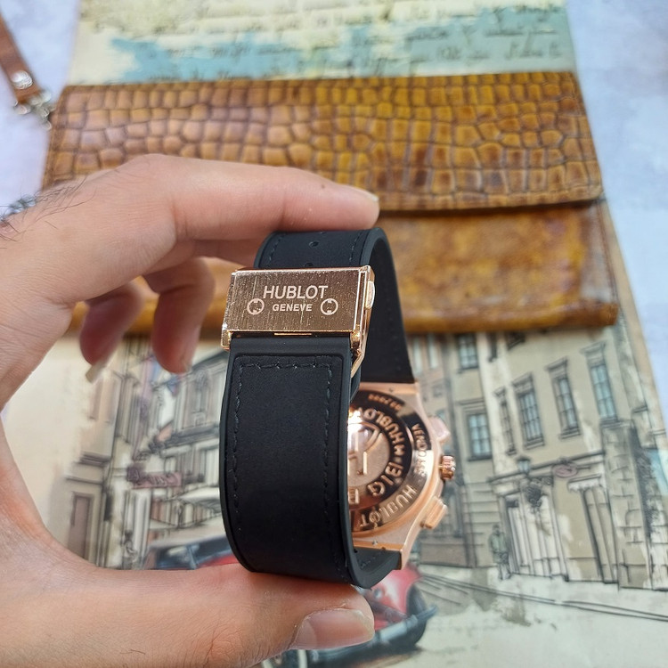 ساعت مچی عقربه ای آنالوگ برند HUBLOT تک موتور تاریخ شمار دار بند چرم قفل فیکسر پروانه ای