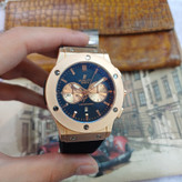 ساعت مچی عقربه ای آنالوگ برند HUBLOT تک موتور تاریخ شمار دار بند چرم قفل فیکسر پروانه ای