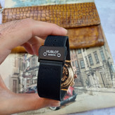 ساعت مچی عقربه ای انالوگ برند HUBLOT تک موتور تاریخ شمار دار بند چرم قفل فیکسر پروانه ای