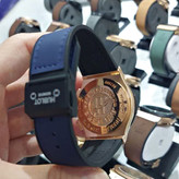 ساعت مچی عقربه ای آنالوگ برند HUBLOT تک موتور تاریخ شمار دار بند چرم قفل فیکسر پروانه ای