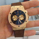 ساعت مچی عقربه ای آنالوگ برند HUBLOT تک موتور تاریخ شمار دار بند چرم قفل فیکسر پروانه ای